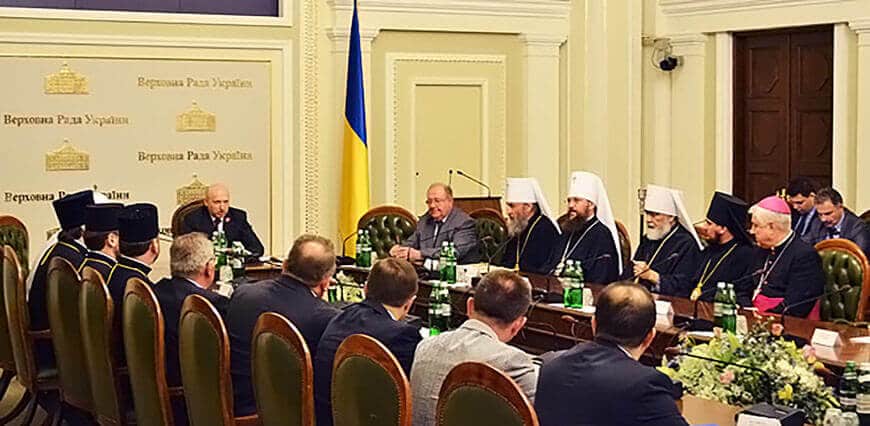 надання соціальної допомоги