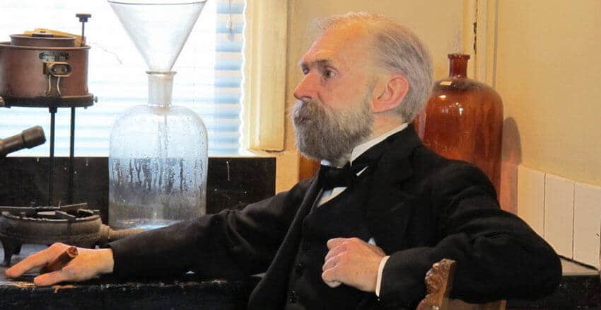 Альфред Нобель