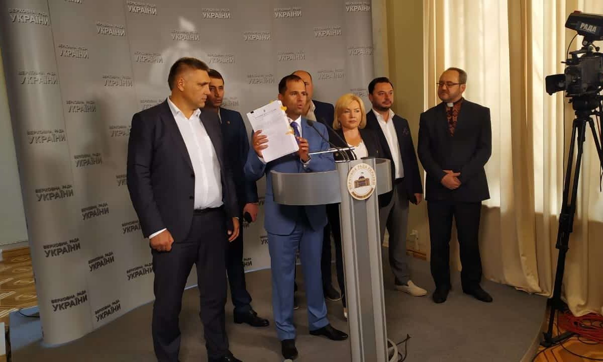 допомогу при народженні