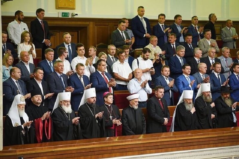 очільники церков