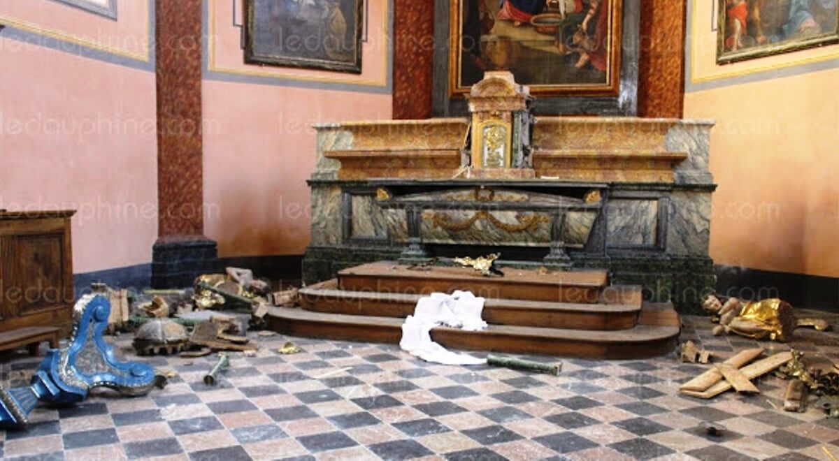 дискримінації проти християн