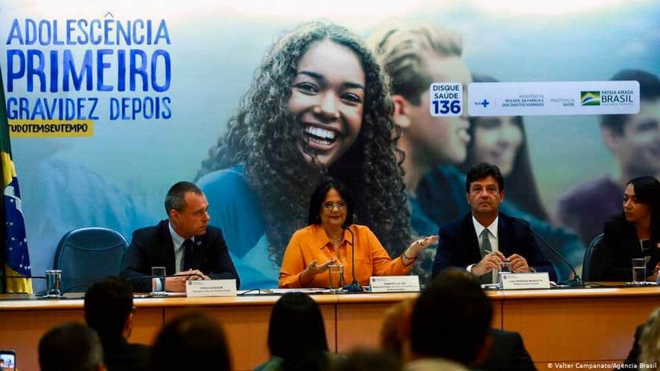 підліткова вагітність