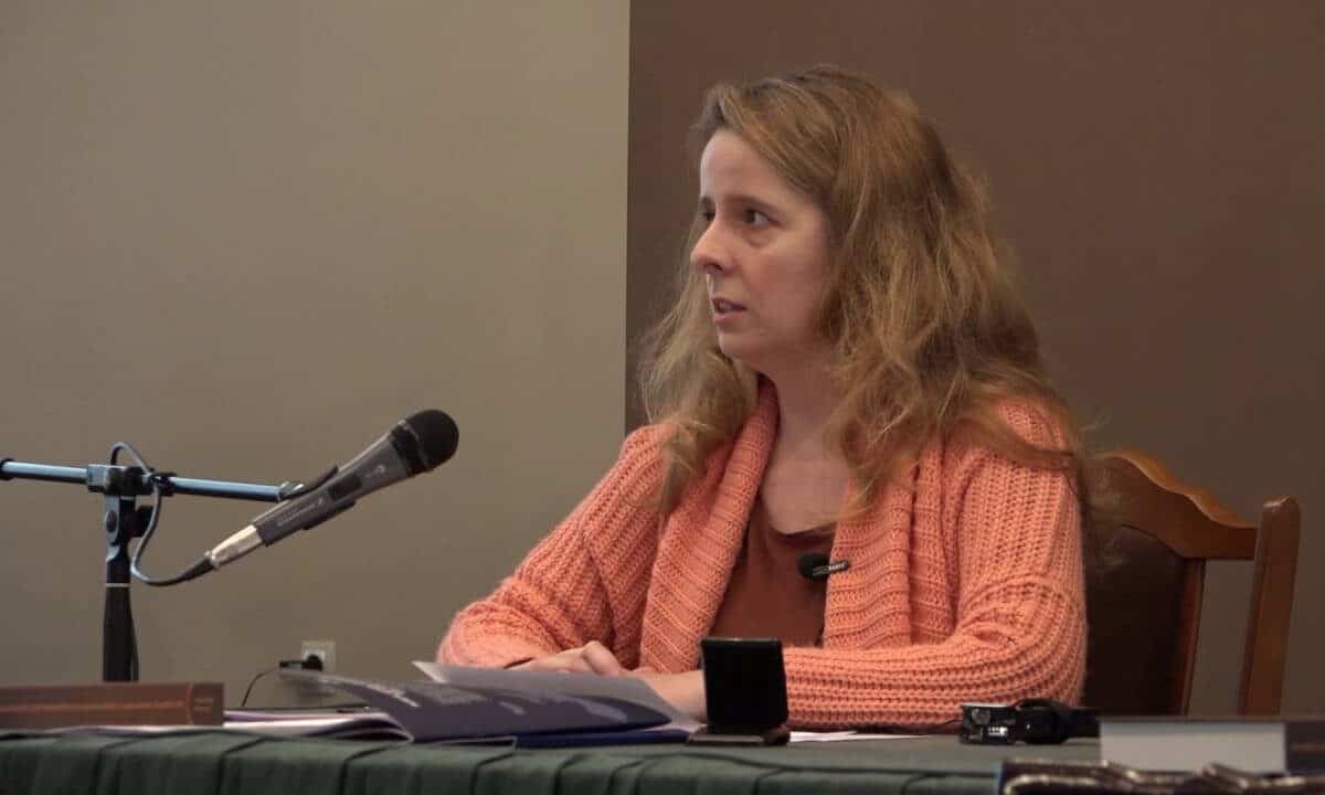 Олена Богдан