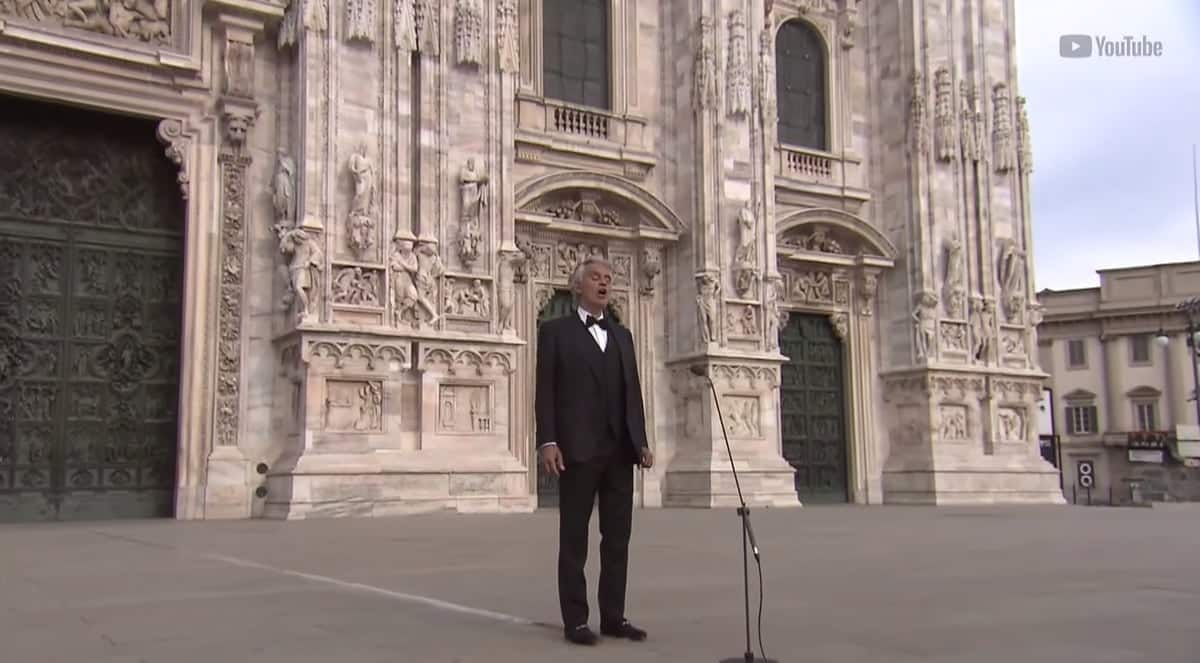 Андреа Бочеллі