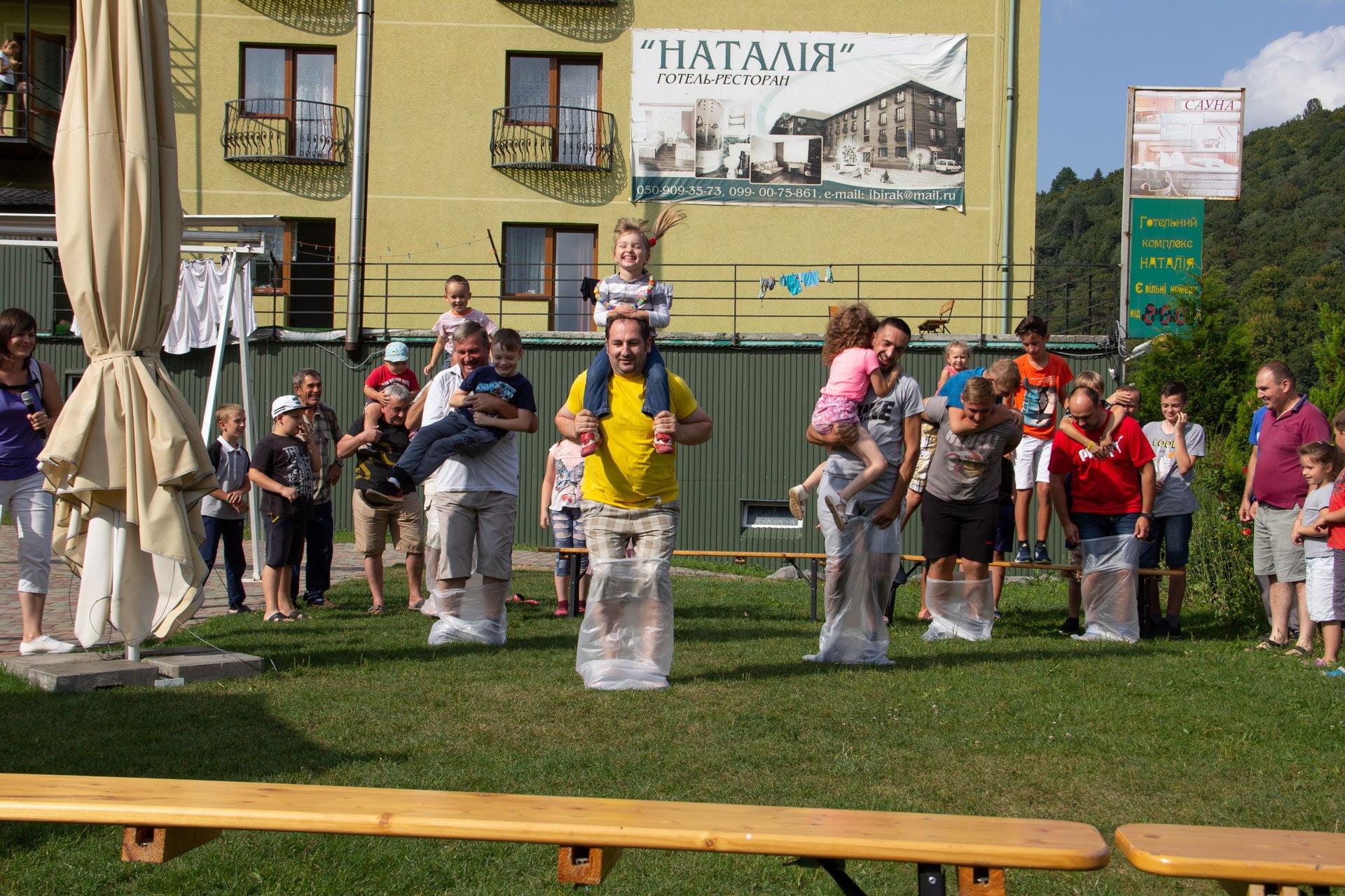 Відкриття дитячих таборів