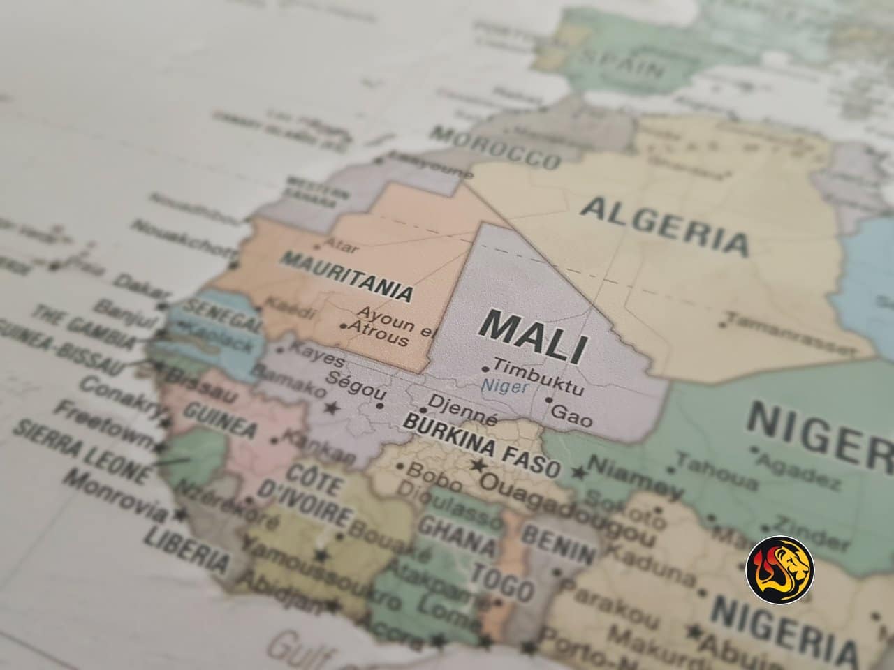 Малі