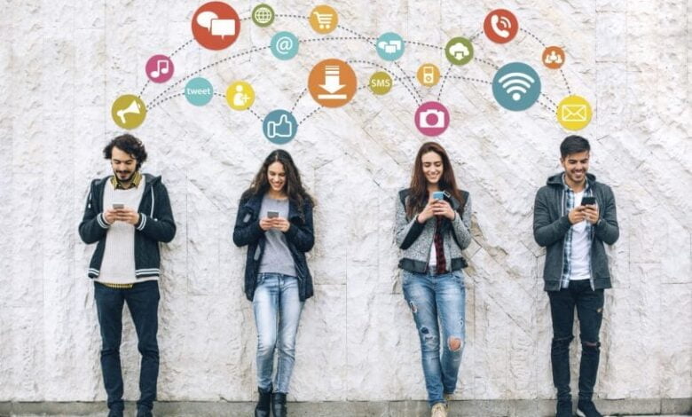 послужити молоді