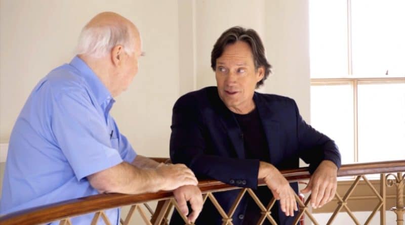 існування Бога.