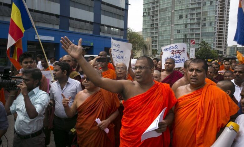 припинити служіння
