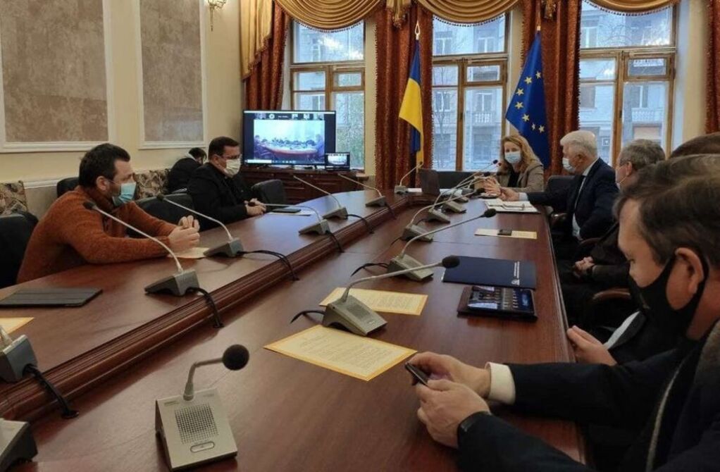 ограничения