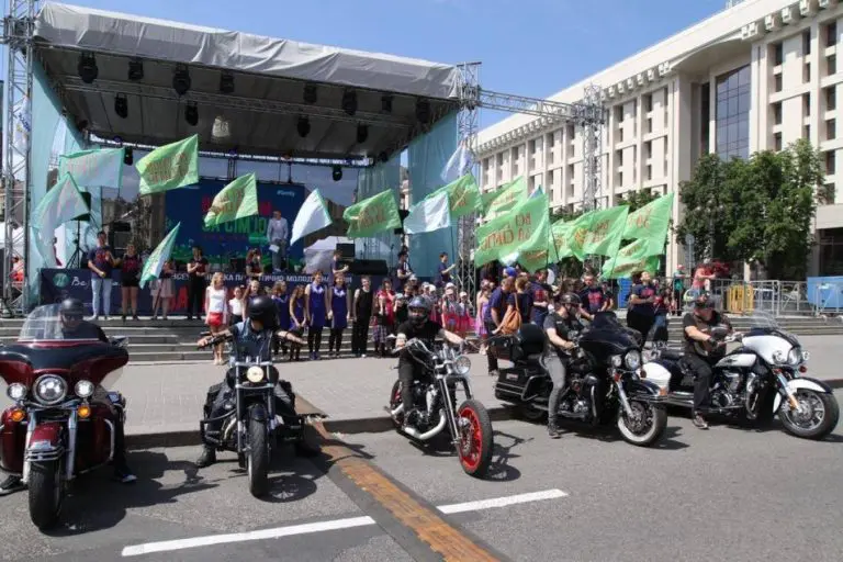 Всі разом – за сім’ю