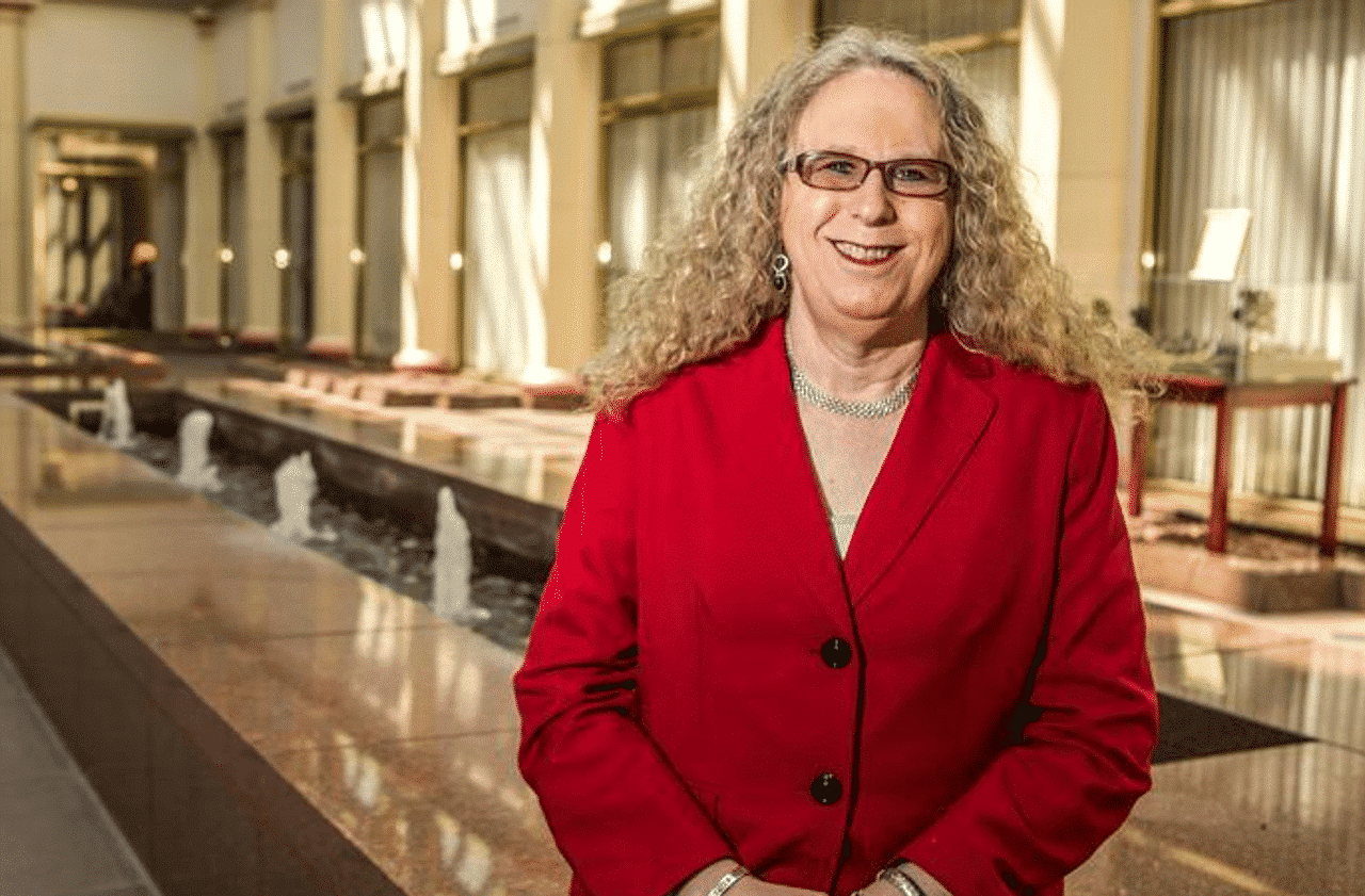 Сенат призначив трансгендера