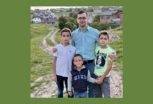 Бути батьком