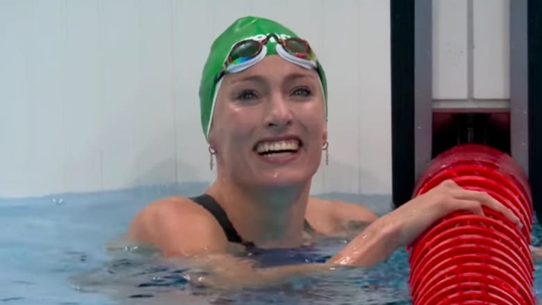 олімпійська плавчиня