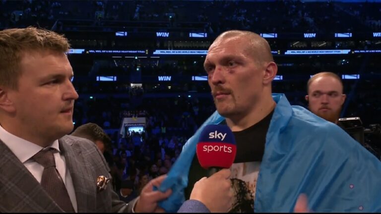 Олександр Усик