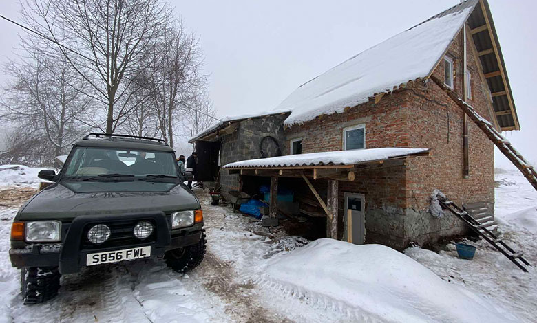 побудували будинок