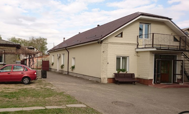 біля Дому молитви