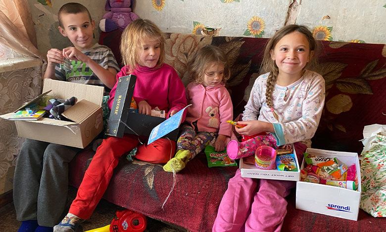 Команда благодійного фонду «Нові вершини» розповіла про Різдво двом тисячам дітей та підліткам