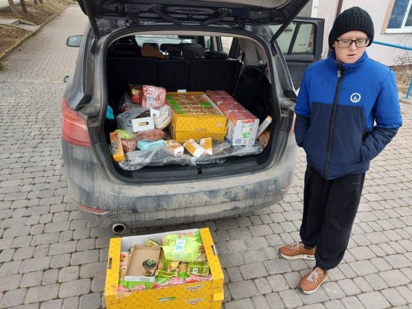 Рух «Всі разом!» надсилає гуманітарну допомогу під час війни: огляд першого етапу