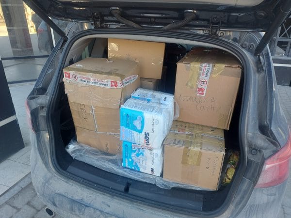 Рух «Всі разом!» надсилає гуманітарну допомогу під час війни: огляд першого етапу