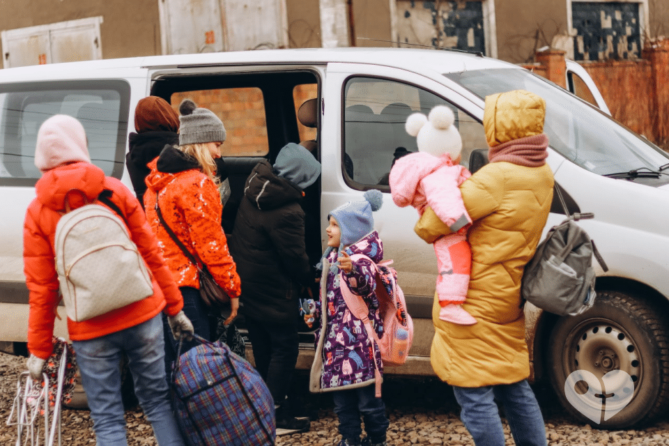 сприяння гарячої лінії фонду 