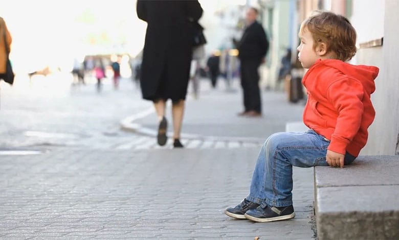 якщо бачите самотню дитину
