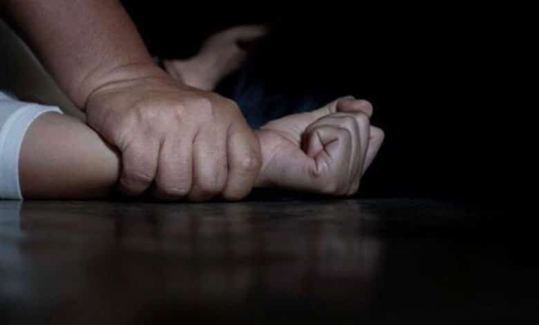 ґвалтувати українців