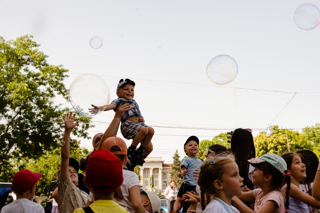Тато Fest: з нагоди Дня батька у Луцьку відбувся захід з особливими гостями