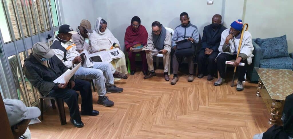 Благодійні очні клініки допомагають людям різних країн чути Євангеліє