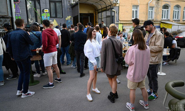 розмовляють українською