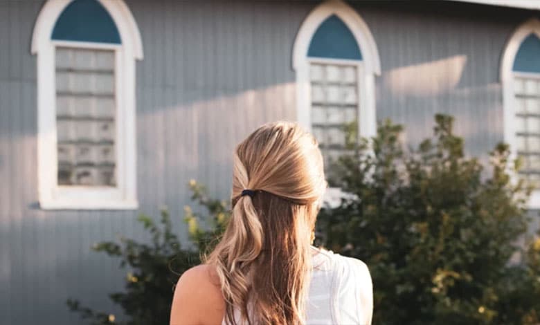 більш релігійними