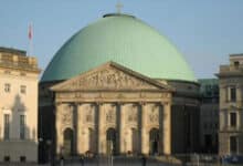 напади на християнські храми