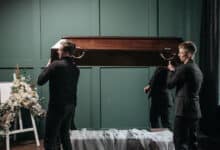 мертвим тілом