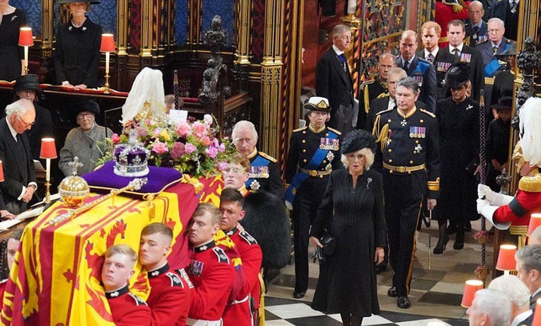 похорон королеви