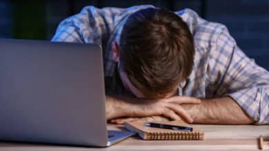 українських