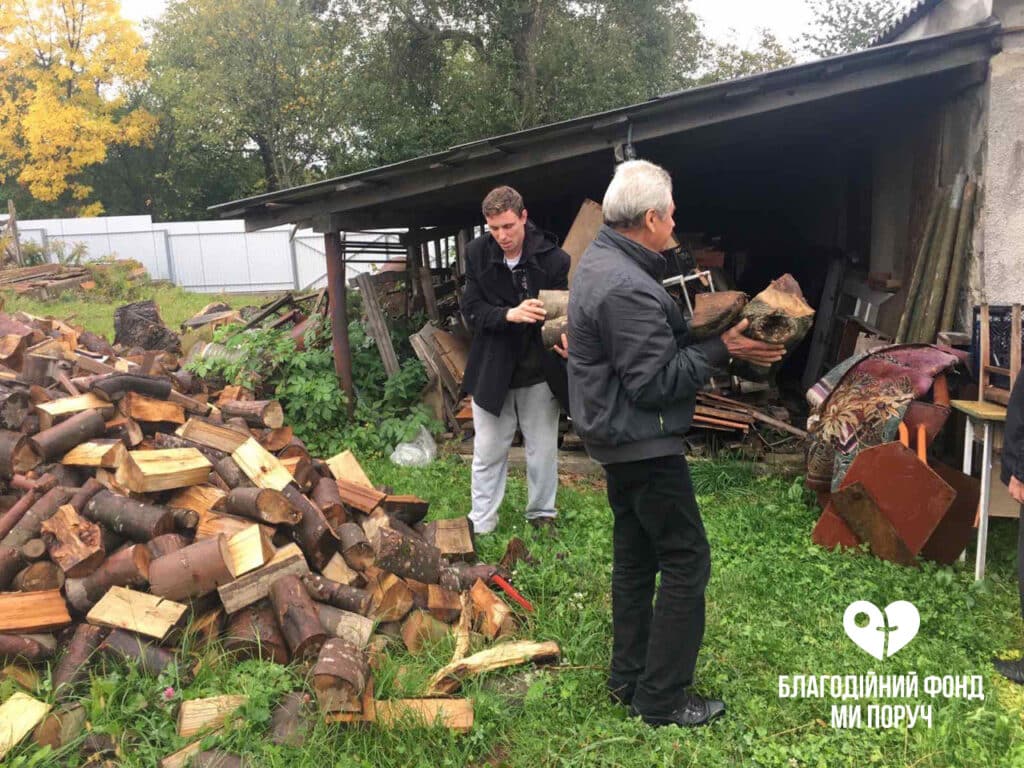 Благодійний фонд «Ми поруч» допомагає в облаштуванні житла для переселенців