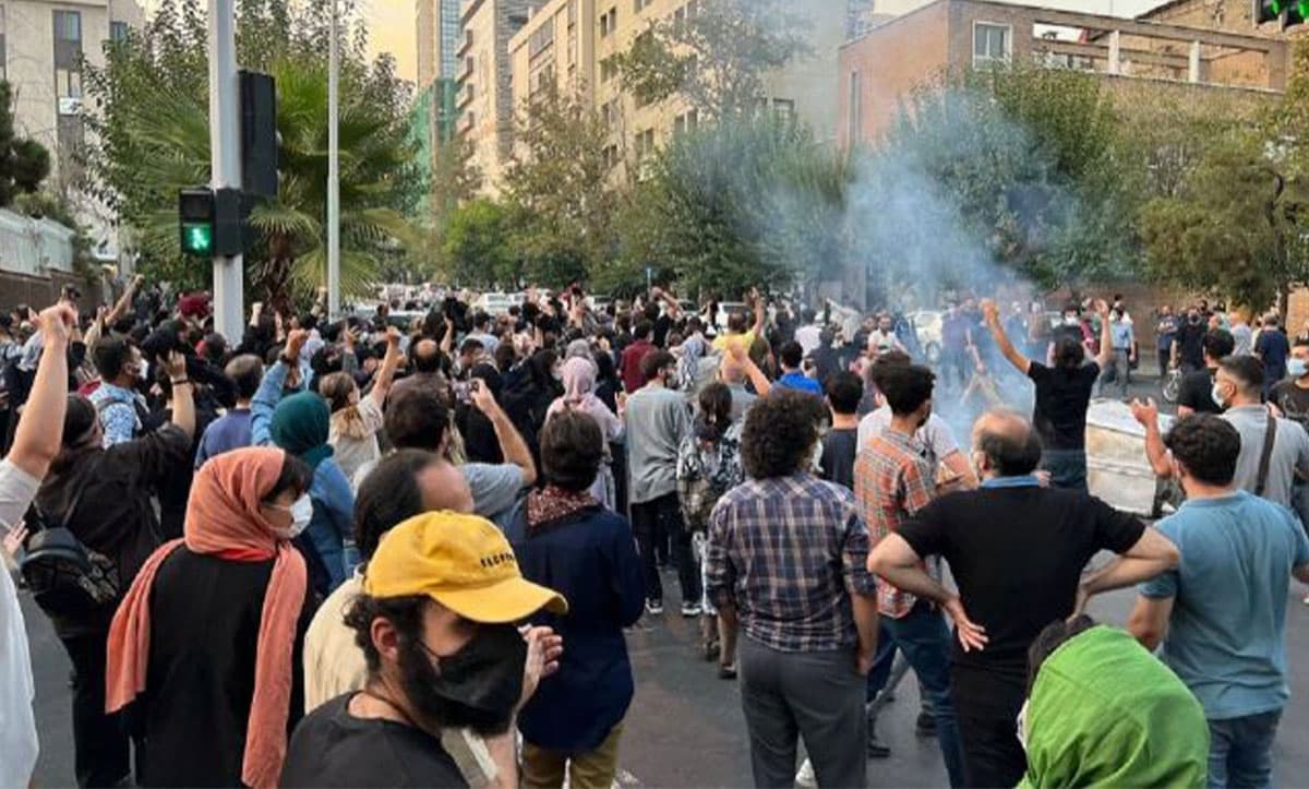 під час масових протестів