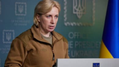 переселились