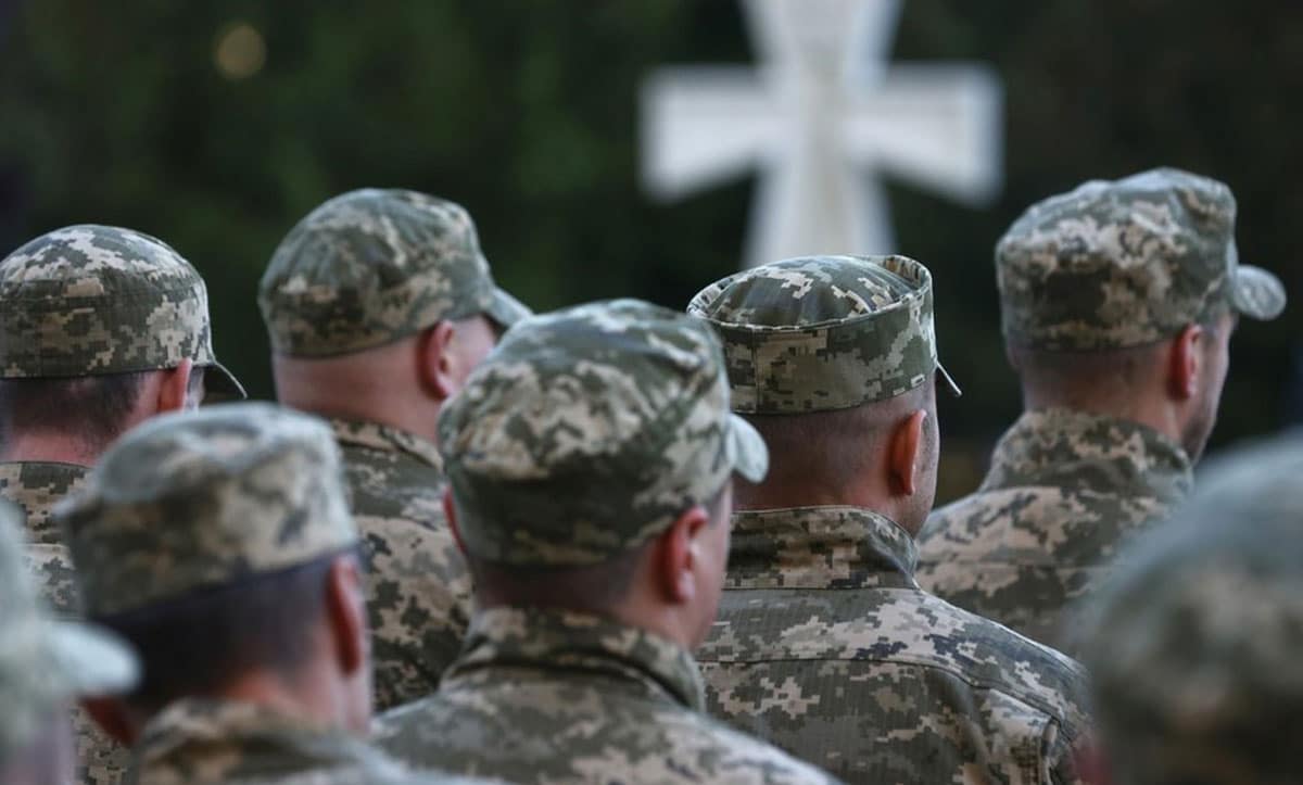 йти у відпустку