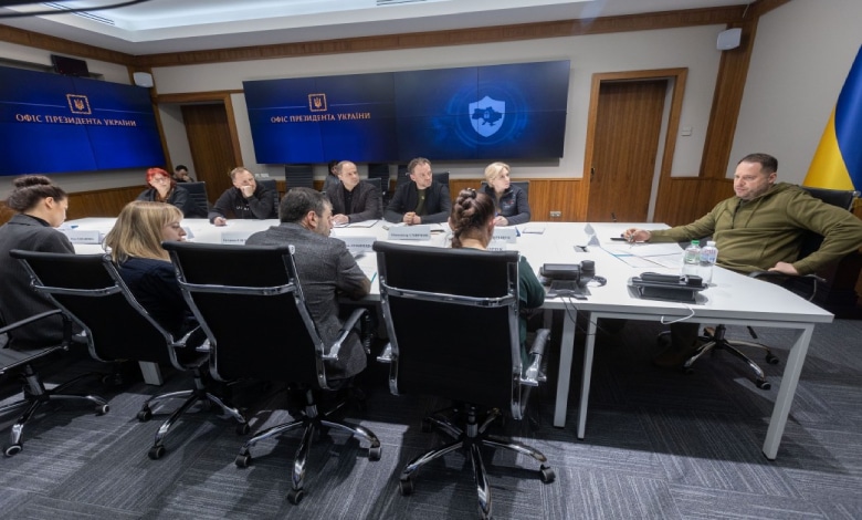 в Україну повернуто