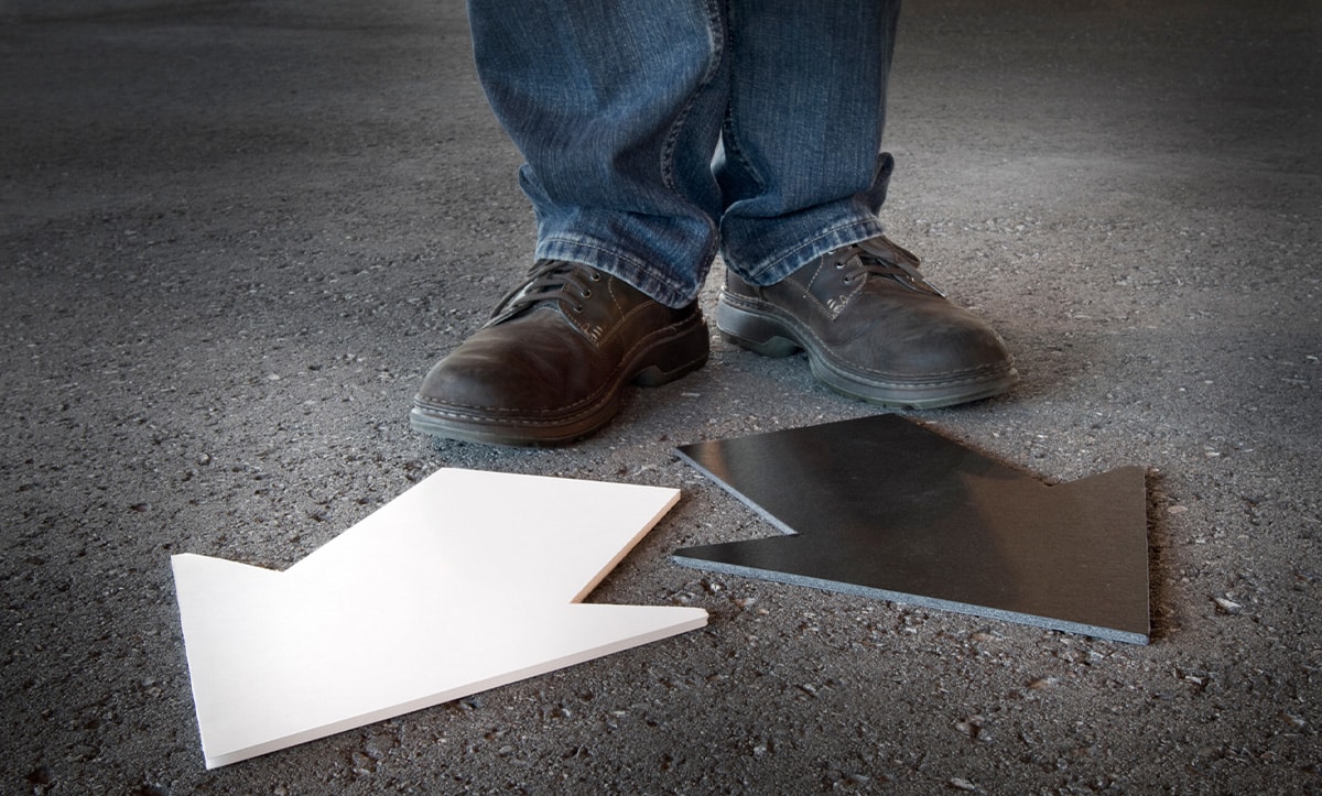 жертвувати чеснотами