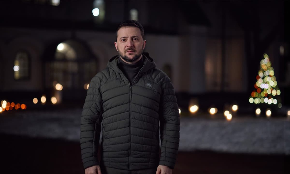 Президент привітав з Різдвом Христовим