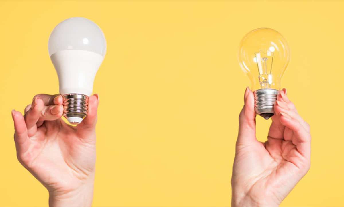 П'ять світлодіодних ламп