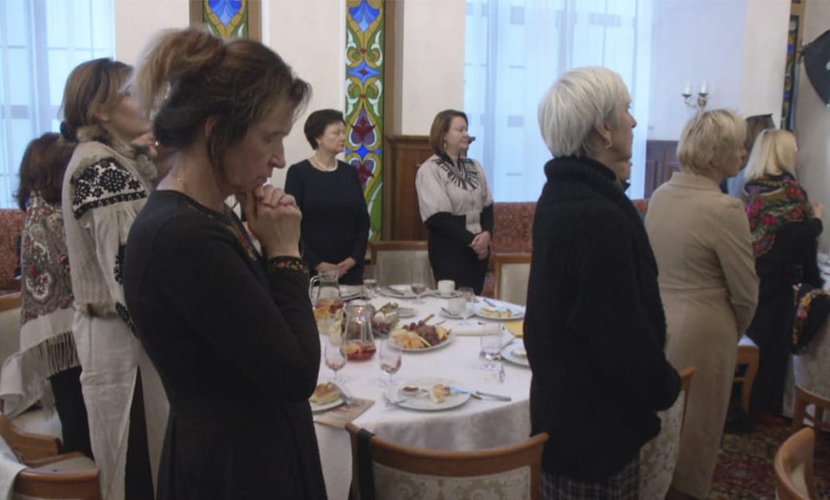 жіночий молитовний сніданок