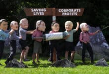 зростання бідності та багатства