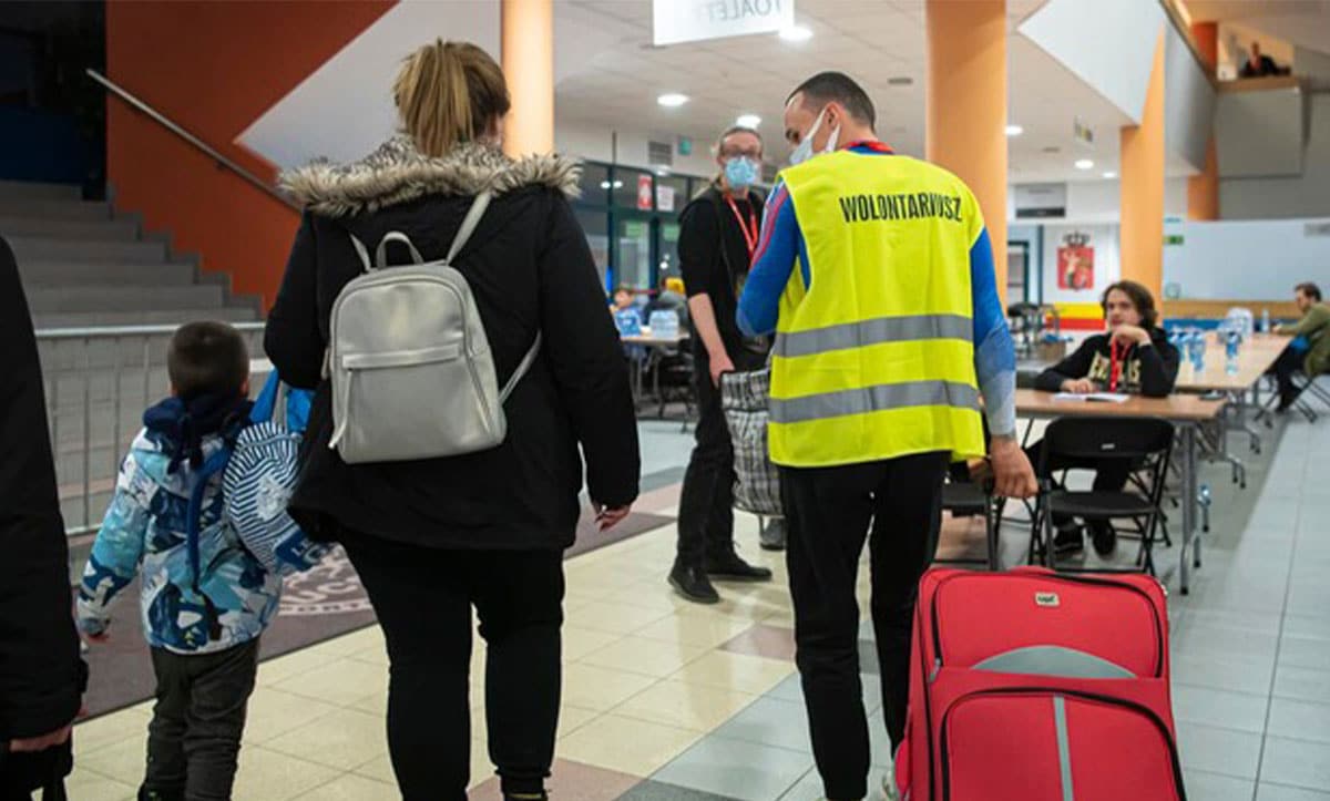 повернутися з Польщі