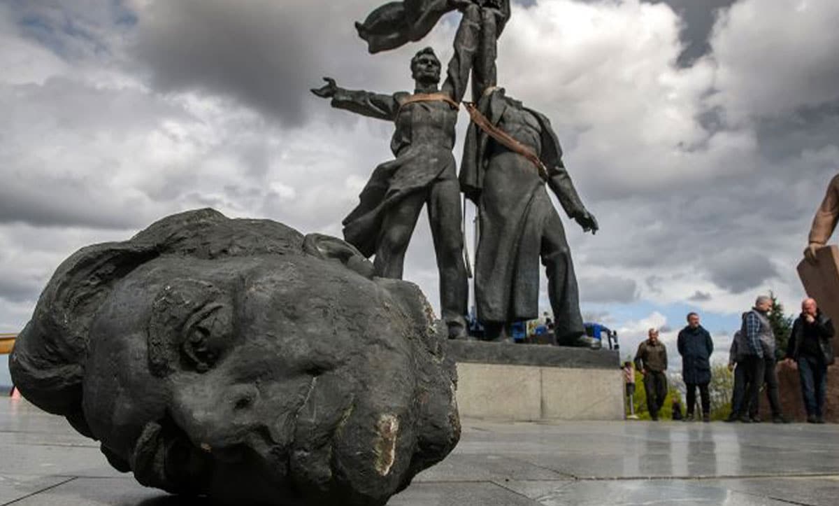 дерусифікація