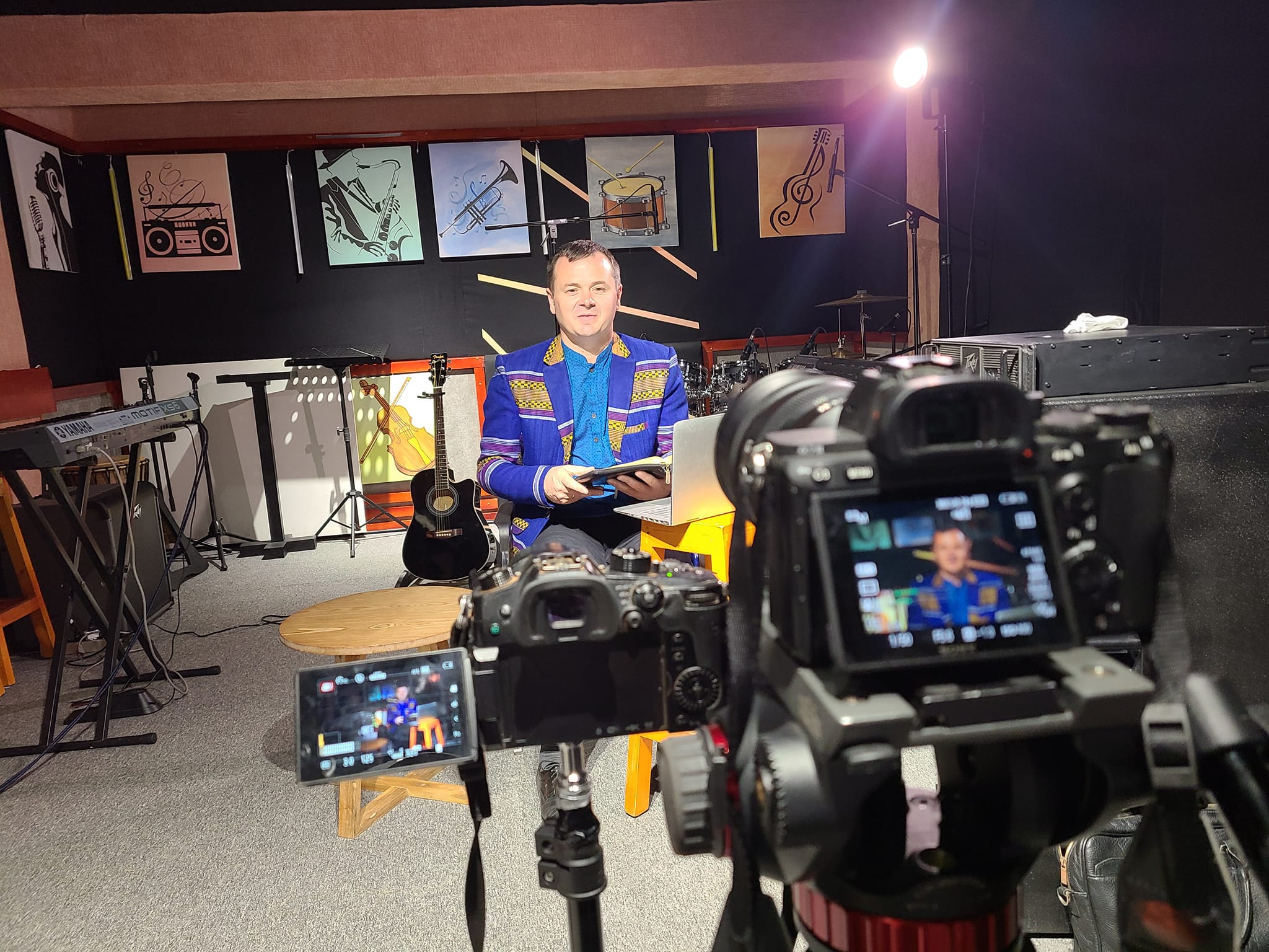 Медіавідділи та місіонерські школи: як «Христос є відповідь» служить в країнах світу