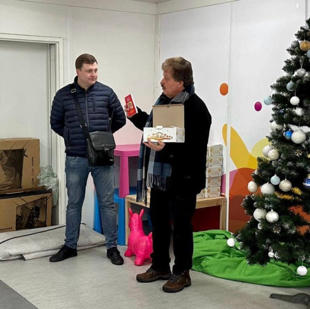 Президент християнської організації «Місія Євразія» подарував генератор громаді Ірпеня