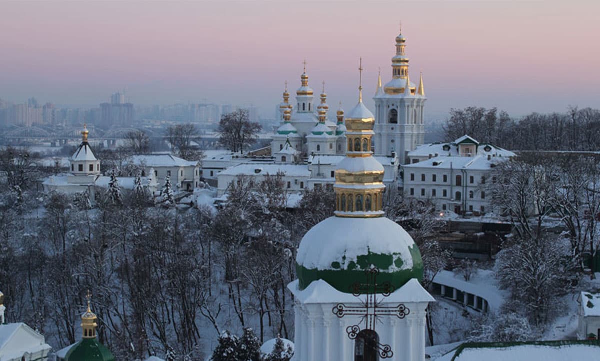 довіра до Церкви
